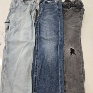 Toddler Old Navy Straight Jeans in Light Blue, Blue, and Gray And 1 Jegging